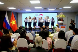 庆祝俄国十月革命胜利105周年见面会在胡志明市举行