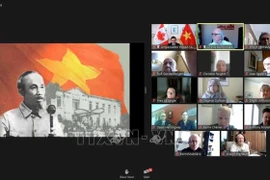 越南共产党建党92周年：加拿大学者高度评价党在越南国家建设中的领导作用