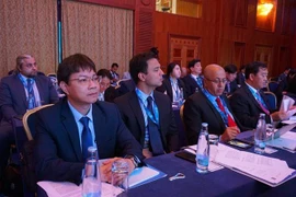越南共产党代表出席亚欧政治论坛和亚洲政党国际会议常委会第37次会议