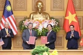 马来西亚媒体纷纷报道该国总理访越之旅