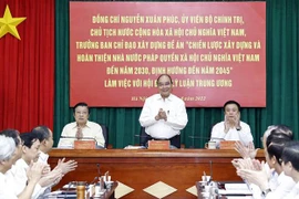 阮春福：推进越南社会主义法治国家建设是国家发展的必然规律