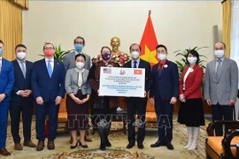 越南援助美国开展灾后重建工作