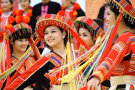 越南首次少数民族传统服装秀将于11月举行
