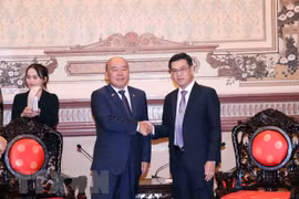 加强胡志明市与韩国庆尚北道的合作