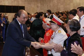 荣军烈士节75周年纪念典礼暨2022年全国先进革命有功者代表表彰大会在河内举行