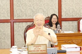 阮富仲总书记主持召开政治局、书记处会议 对部分提案提出意见建议