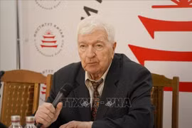 俄罗斯资深越南学专家科贝列夫新书《与越南的65年回忆》问世