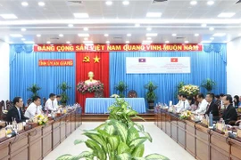 越老加强社会保障领域的合作关系