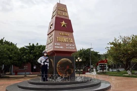 海外越南人心中的主权碑 全民族大团结之旅 （第一篇）