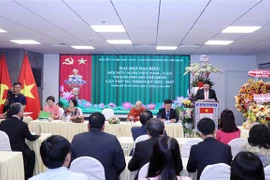 胡志明市与老挝各地之间的民间外交工作走向深入和有效