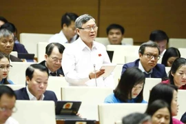 第十五届国会第四次会议：公务员和公职人员的收入必须以工作价值和工作效率为基础