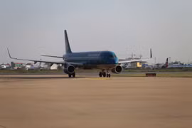 越航执行首趟国际定期商业航班