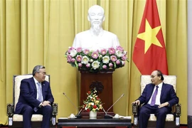 越南国家主席阮春福会见哈萨克斯坦政府副总理兼外交部部长特列乌别尔季