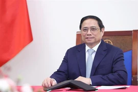 越南政府总理范明政与法国总理伊丽莎白·博尔内举行电话会谈