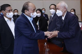 国家主席阮春福春节前走访慰问海防市特困优抚家庭
