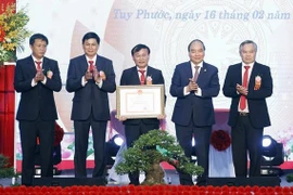 国家主席阮春福出席平定省绥福县新农村建设达标公布仪式