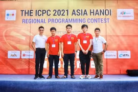 越南大学生在编程比赛中获得世界第一