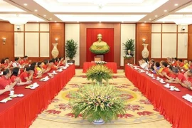 越共中央总书记阮富仲会见越南红十字会第十一次全国会员代表大会代表