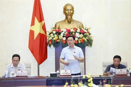 越南国会主席王廷惠：为促进增长和实现社会经济发展目标创造条件