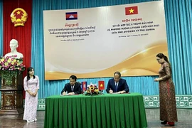 越南安江省和柬埔寨干丹省相互配合进行预防和打击跨境犯罪活动