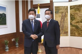 越共中央书记处常务书记武文赏在韩国开展系列访问活动