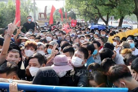 第31届东运会：数千人熬夜排队抢购越南U23男足和印尼U23男足比赛门票