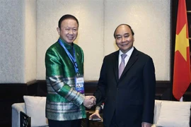 越南国家主席阮春福会见泰越友好协会主席