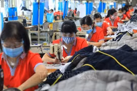  向春节滞留工人送上温暖与关爱