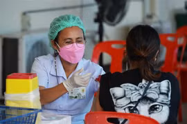 东南亚疫情：曼谷增设社区隔离中心 新加坡扩大免检疫旅游计划