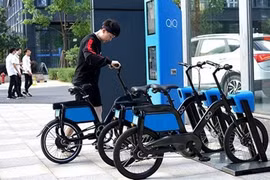 河内市试行快速公交车与共享两轮电动车服务