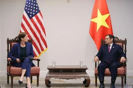 越南政府总理范明政会见美国国际开发署署长萨曼莎