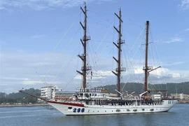 越南海军学院黎贵惇286号帆船圆满结束对马来西亚皇家海军访问之旅