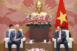 越南国会主席会见老挝人民革命党中央书记处书记首都万象人民议会主席