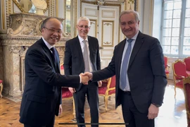 越南驻法国大使希望与图卢兹市加强合作关系
