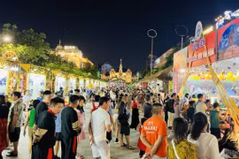 组图：胡志明市夜间旅游产品给游客带来别具一格的体验