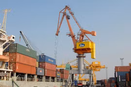 图表新闻：2022年越南出口额超过100亿美元的商品有8种