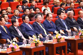 1052名正式代表出席越南祖国阵线第十届全国代表大会