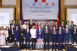 越南国会主席王廷惠出席越南-菲律宾贸易投资论坛