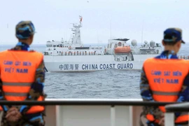 越中两国海警开展北部湾共同渔区渔业海上联合检查（组图）