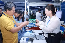 2024年河内半导体技术投资对接会。图自《人民报》