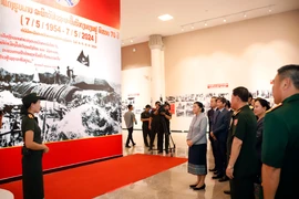 奠边府大捷70周年：奠边府大捷图片展在老挝开展