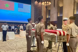 在越南战争时期失踪的美国军人遗骸第166次交接仪式。外交部供图