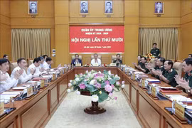 越南共产党中央军事委员会第十次会议。图自越通社