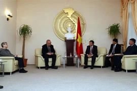 越南工作代表团赴德国进行考察交流