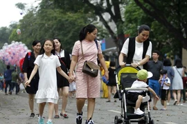 越南南方解放日和五一国际劳动节假期全国接待游客量猛增