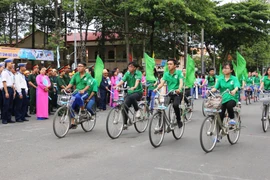 越南举行集会响应国家环境卫生周和世界环境日