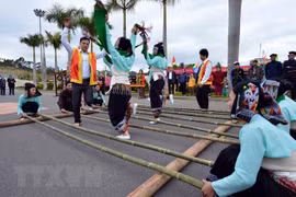 山罗旅游文化周亮相首都河内