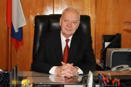 越俄关系迈上新台阶