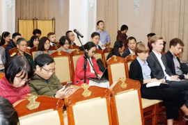 外交部副发言人阮芳茶：维护东海和平与稳定是各方共同责任