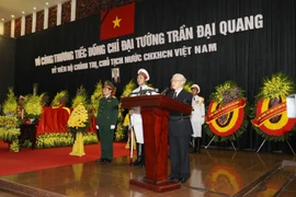 越共中央总书记阮富仲在陈大光同志追悼会上致悼词